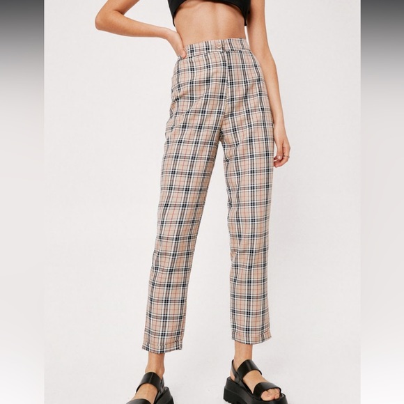 Nasty Gal Pants - Nasty Gal Turn Up Hem Check Tapered Pants Size 6